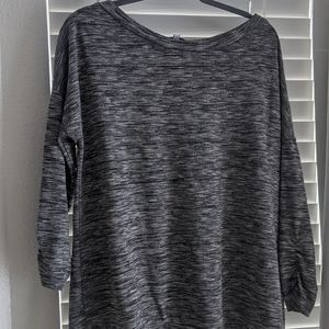 5 / $25🧡 heather grey active sweater